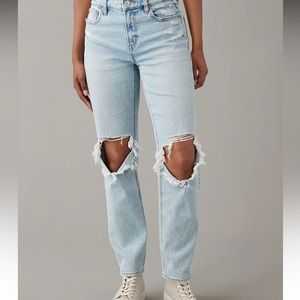 Brand new American Eagle high rise ankle straight mom jeans